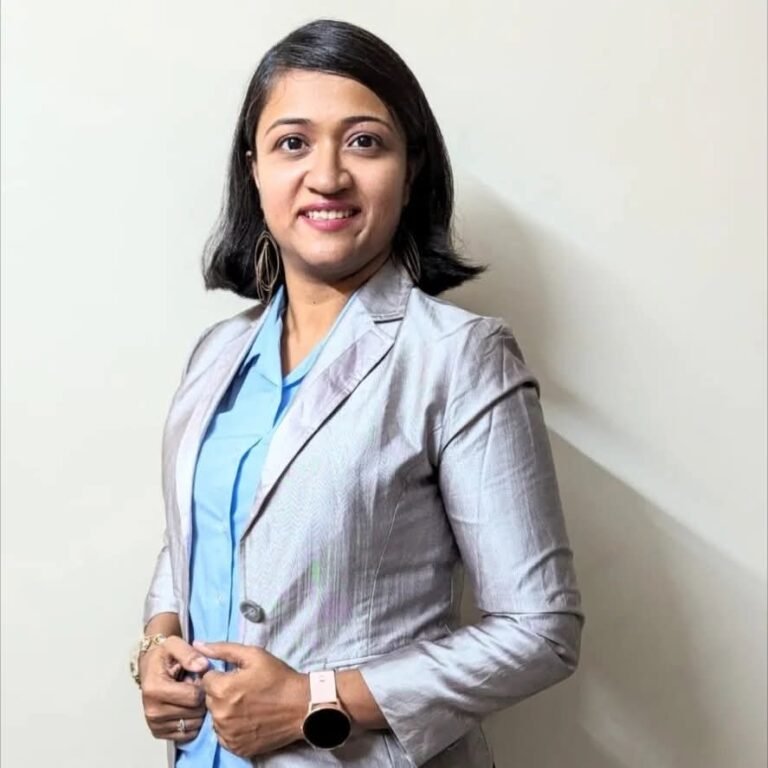 "Dr. Hiral Solanki - Best Physiotherapists in Indore"